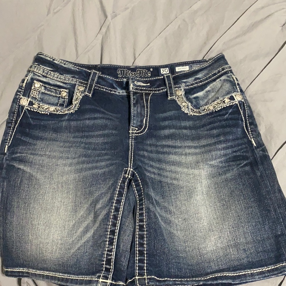 Miss me shorts size 30